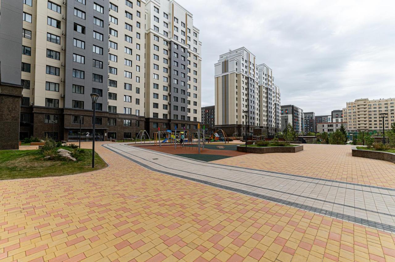 Шикарная Квартира На Против Сада Astana Luaran gambar