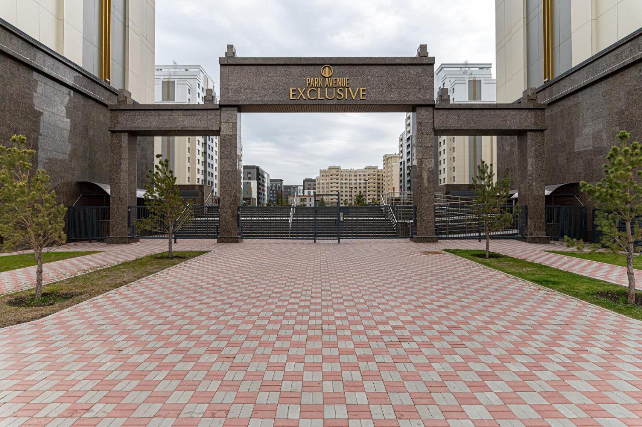 Шикарная Квартира На Против Сада Astana Luaran gambar